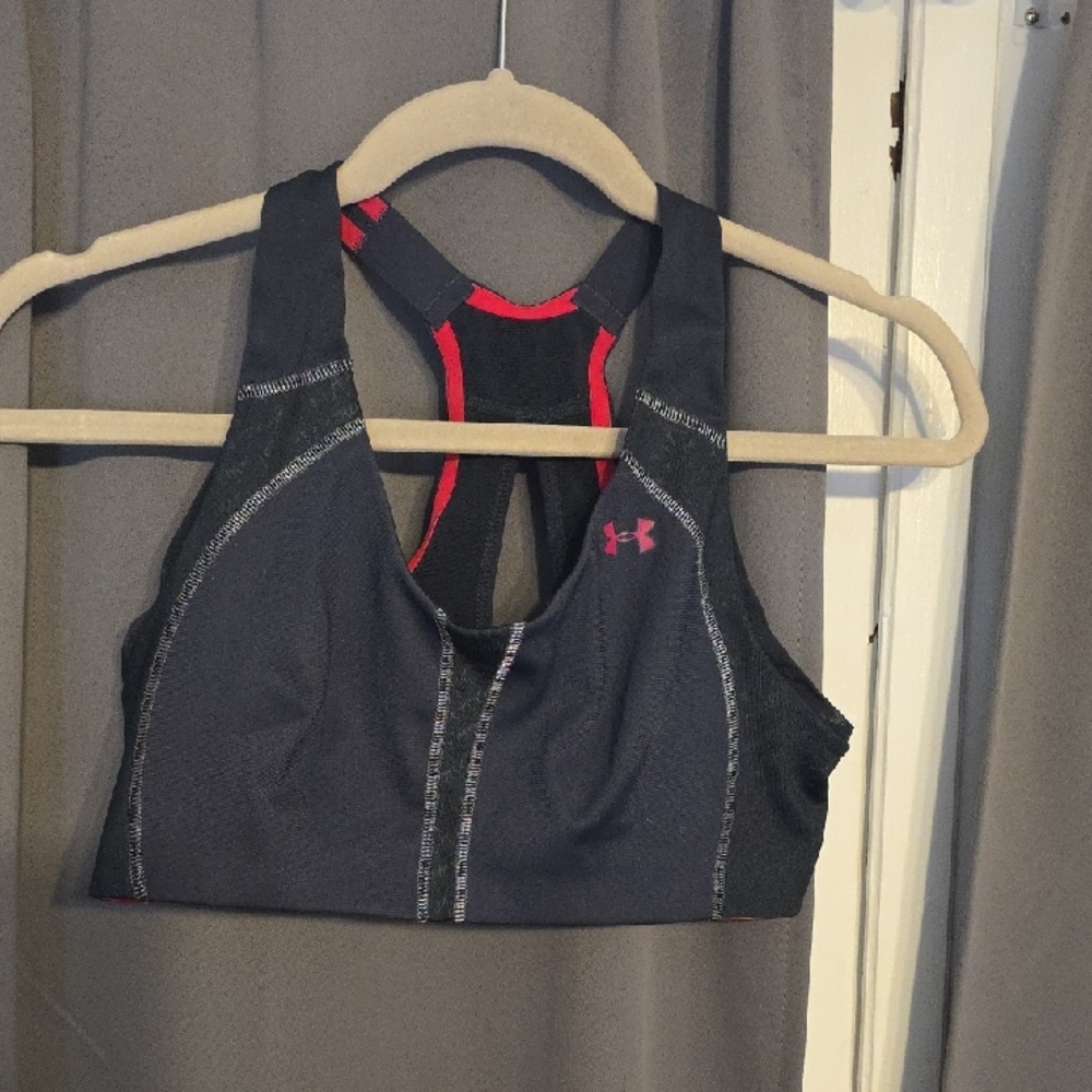Under Armour Black and Pink Sports Bra‎ Heat Gear Hooks Sz 34C EUC
